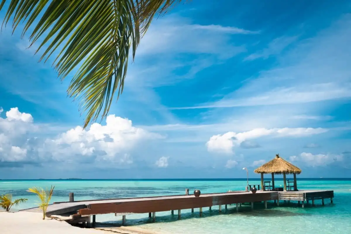 Which-is-Better-Bali-or-Maldives