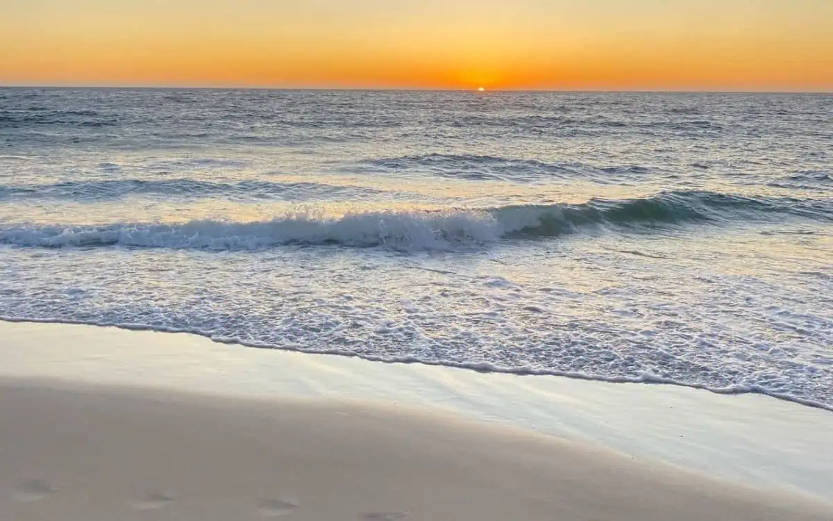 sunset-between-Henley-Beach-and-West-Beach