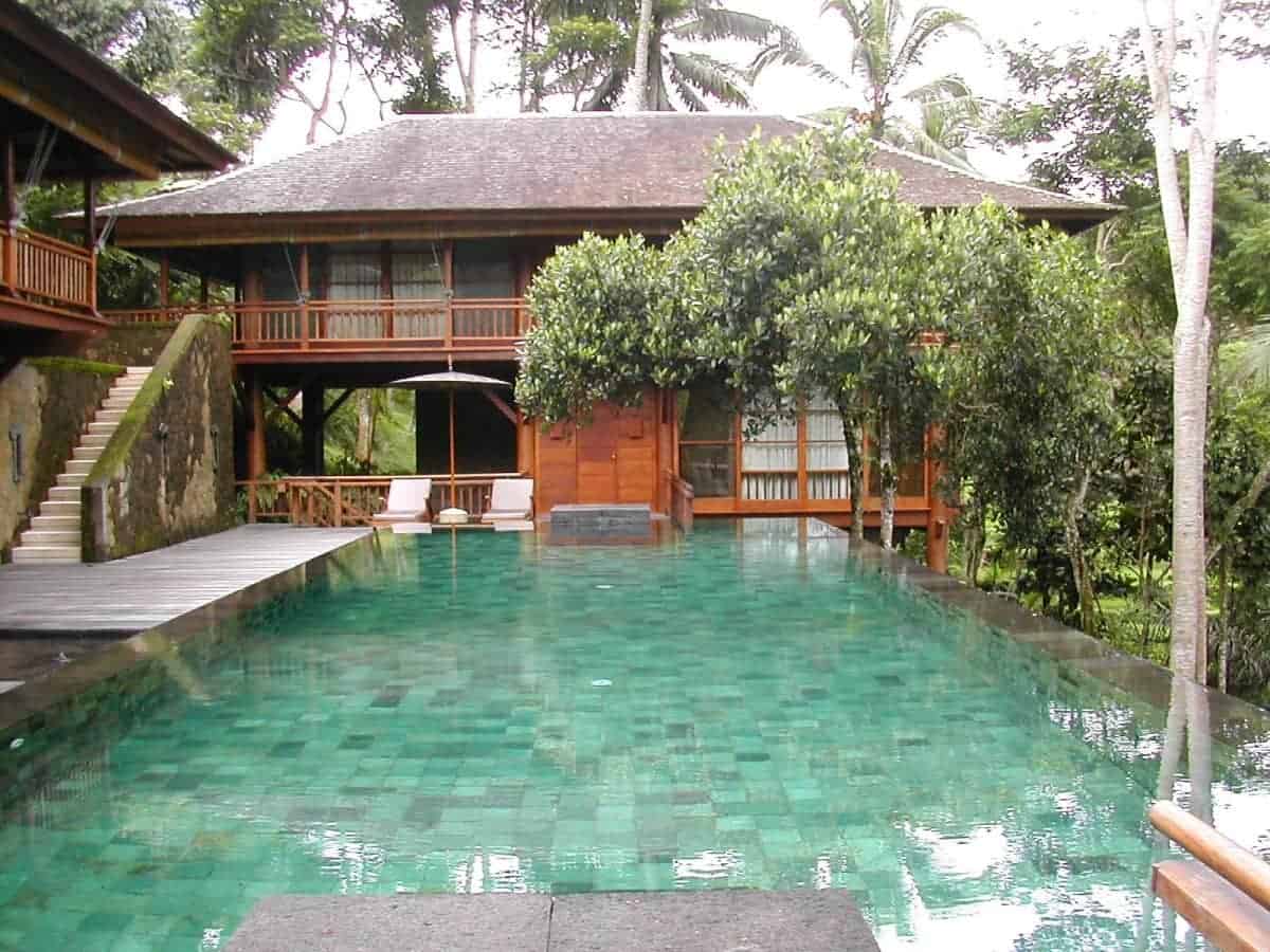 Giri-Bhagawan-Villas-&-Spa