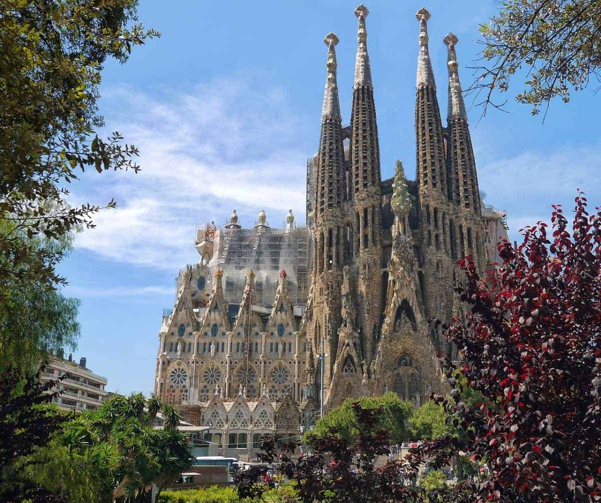 Basilica-of-the-Sagrada-Familia-Barcelona-Spain