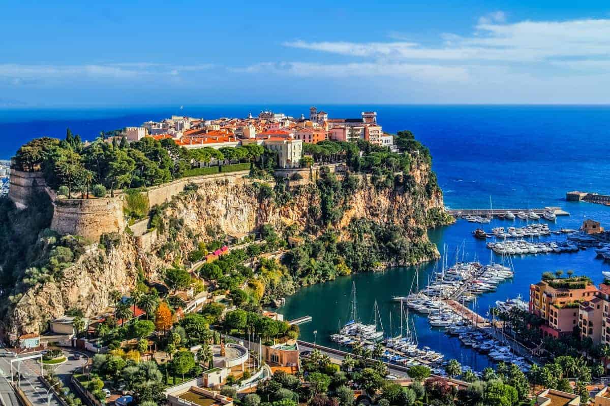 Best-Places-To-Stay-in-Monaco