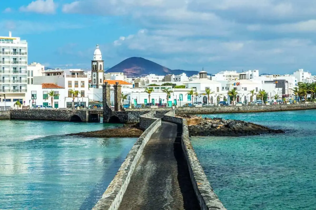 Castle-of-San-Gabriel-and-Arrrecife-Lanzarote