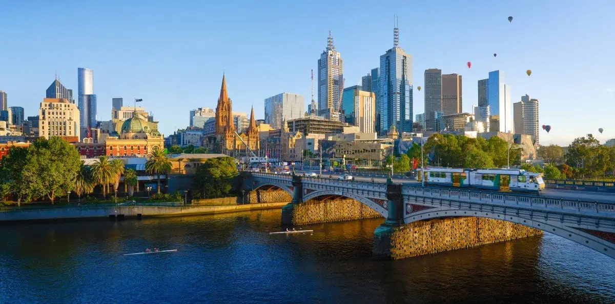 Melbourne-Beyond-the-Yarra-River