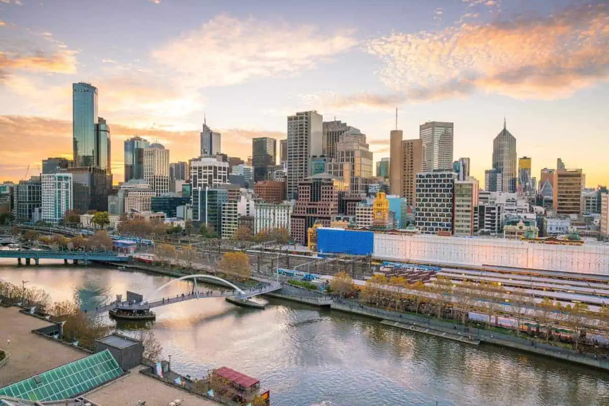 Melbourne-City-Skyline