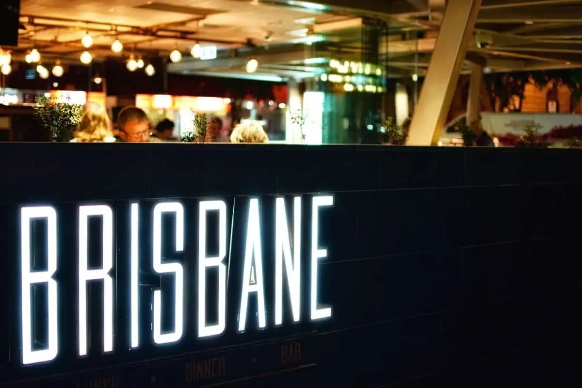 Night-View-of-Bar-Brisbane
