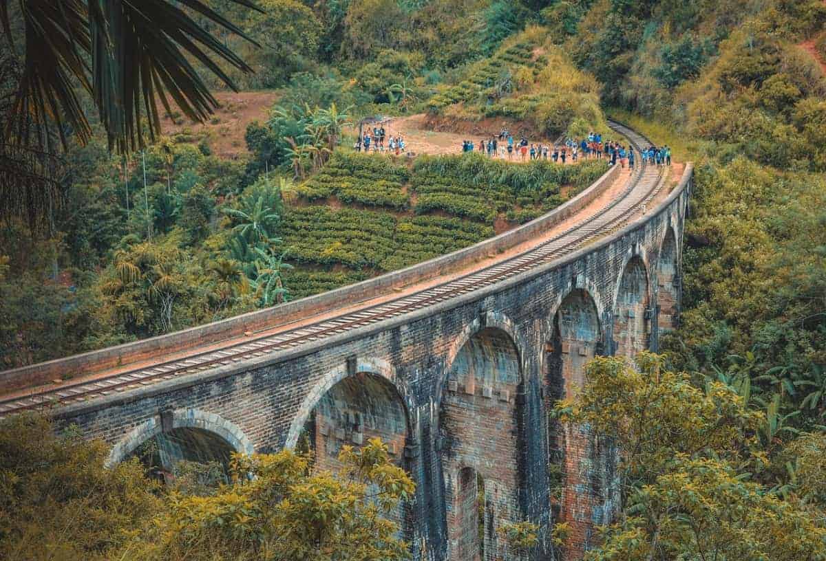 Nine-Arch-Bridge-Sri-Lanka