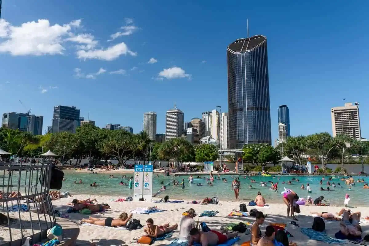 People-on-the-Brisbane-Beach-Australia