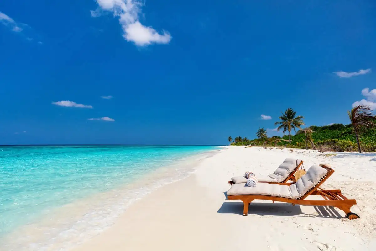 A-Wooden-Lounge-Chairs-on-Maldives-Beach