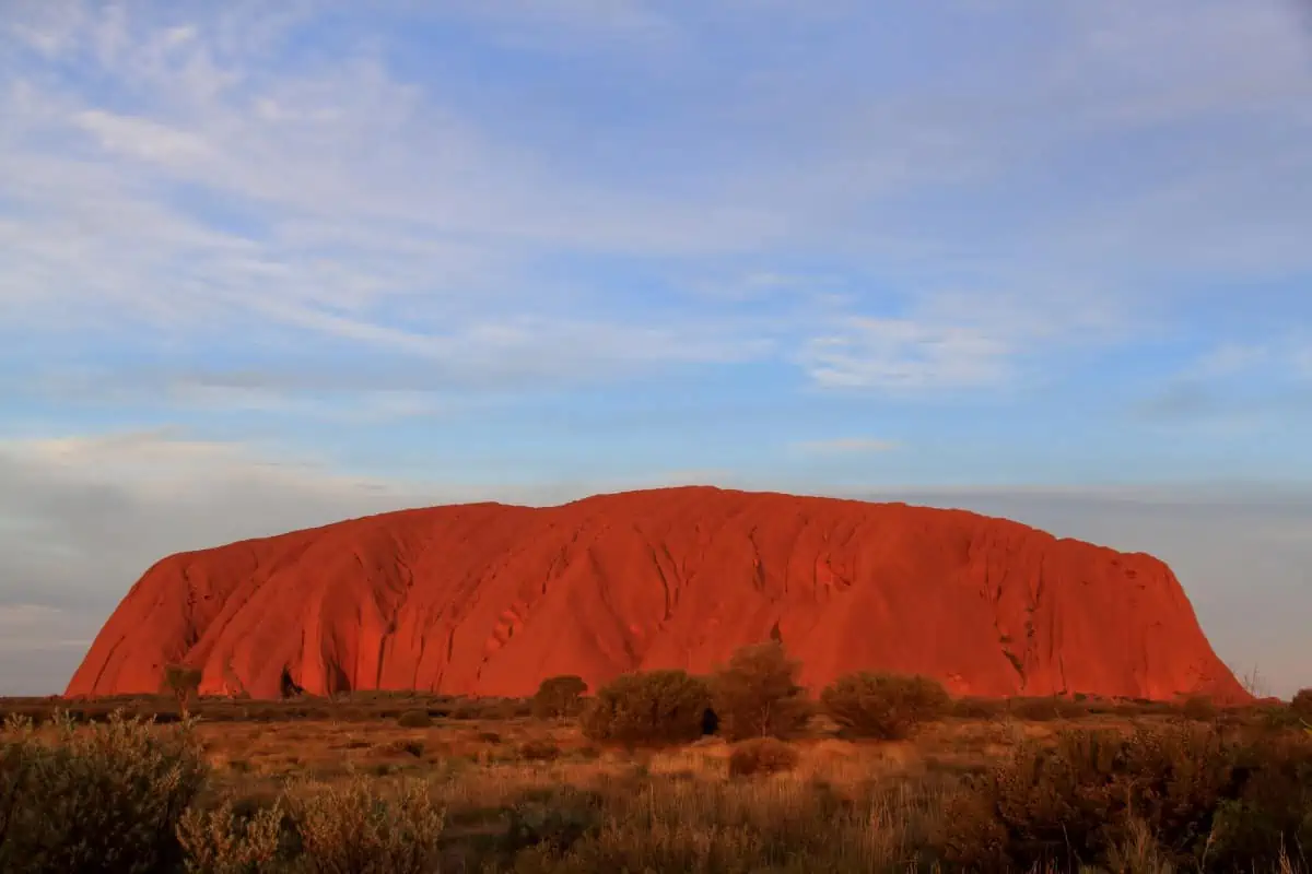 Ayres-Rock-Central-Uluru