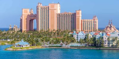 Bahamas Vs. Hawaii – Which is the Better Vacation Spot in 2025?