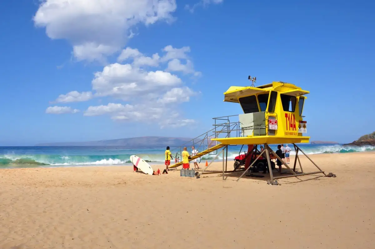 Bali vs Hawaii: An Honest Comparison in 2025 27 Lifeguard-Tower-on-the-Hawaii-Beach