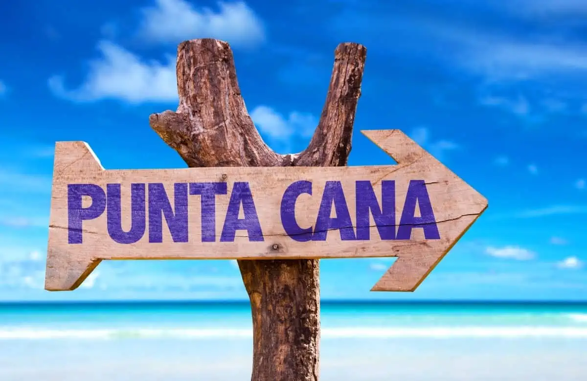 Punta-Cana-Wooden-Sign