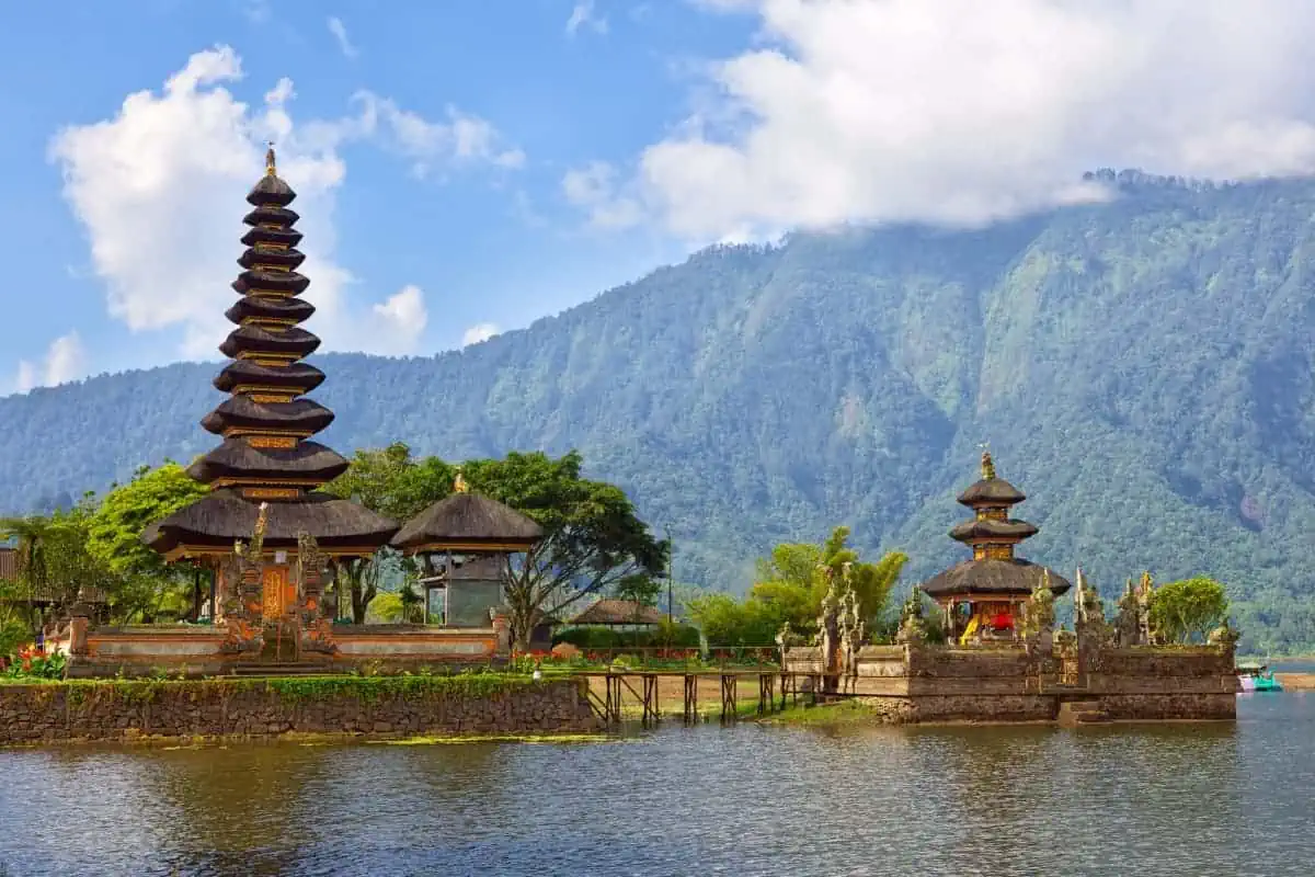 Ulun-Danu-Temple-in-Bali