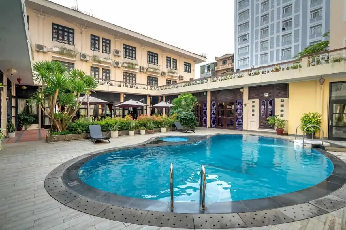 A-Pool-at-the-Hotel-in-Palm-Spring