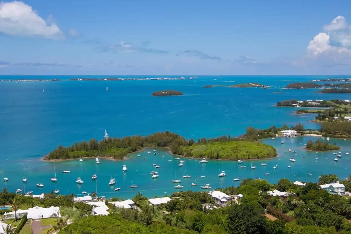 Boats-in-Bermuda-Ocean-Island