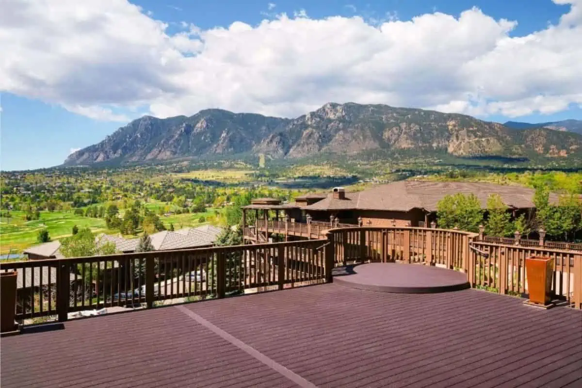 Cheyenne-Mountain-Resort