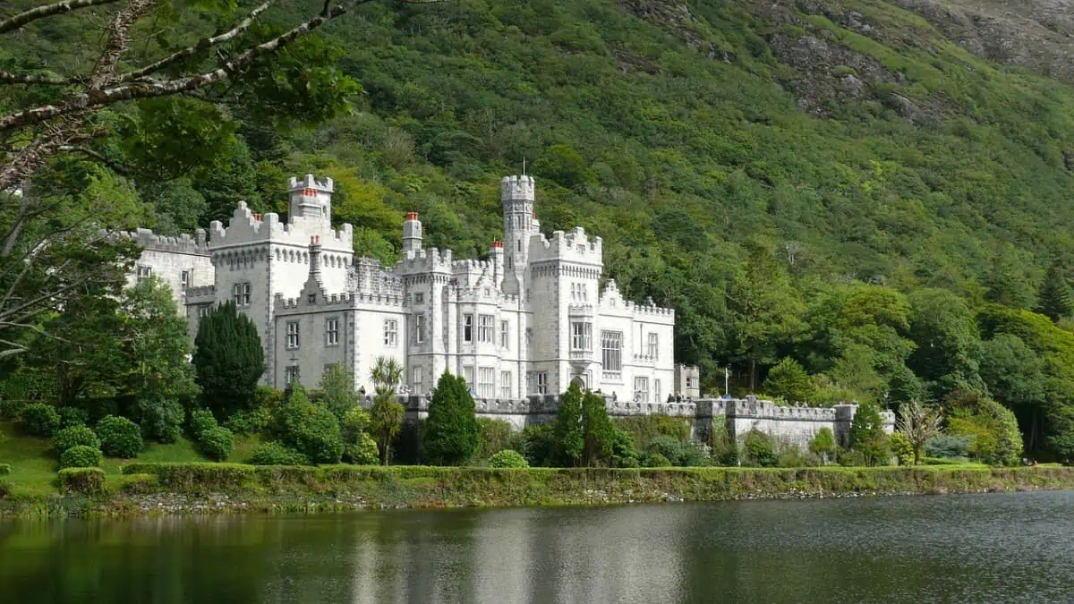 Famous-Landmarks-In-Ireland