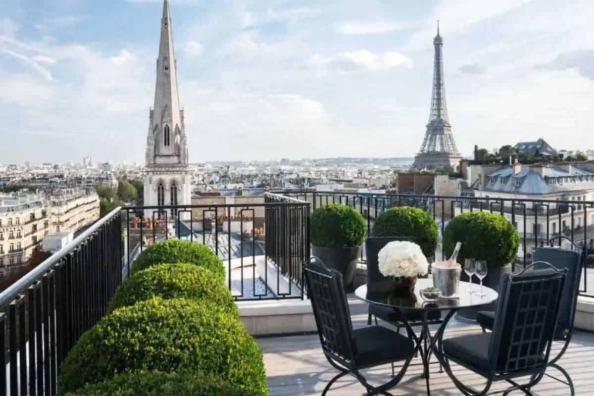 Four-Seasons-Hotel-George-V-Paris