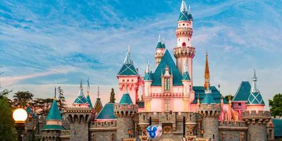 15 Hotels Within Walking Distance To Disneyland, CA (2025 Guide)