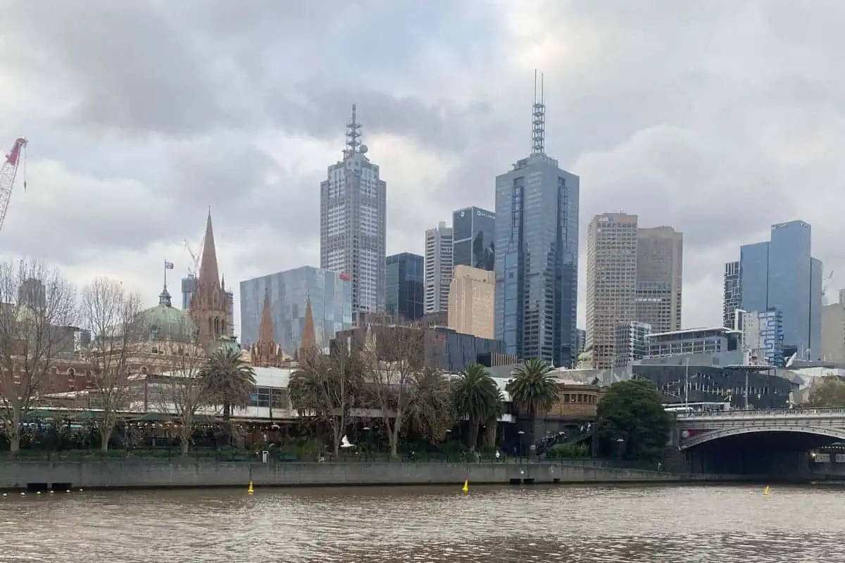 Melbourne-CBD-Over-the-Yarra-River