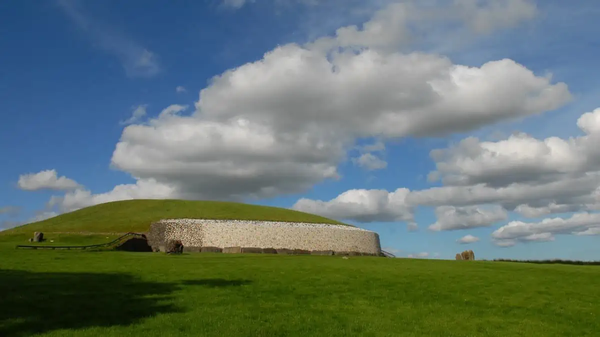 Newgrange-Passage-Tomb
