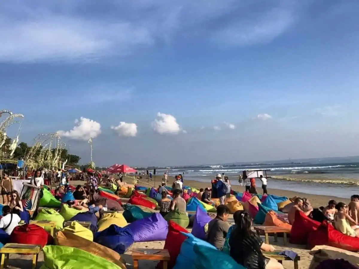 People's-Crowd-at-Seminyak-Beach-Bali