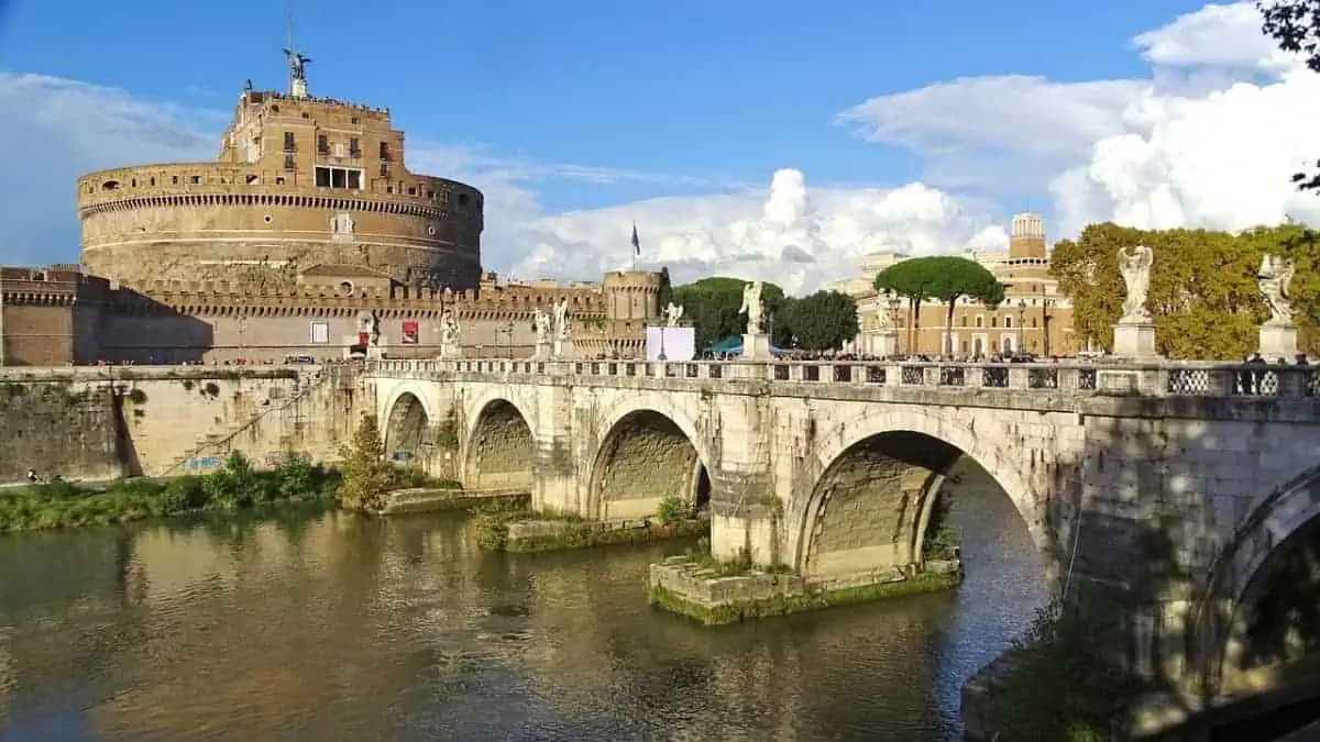 Ponte-Sant-Angelo-in-Rome