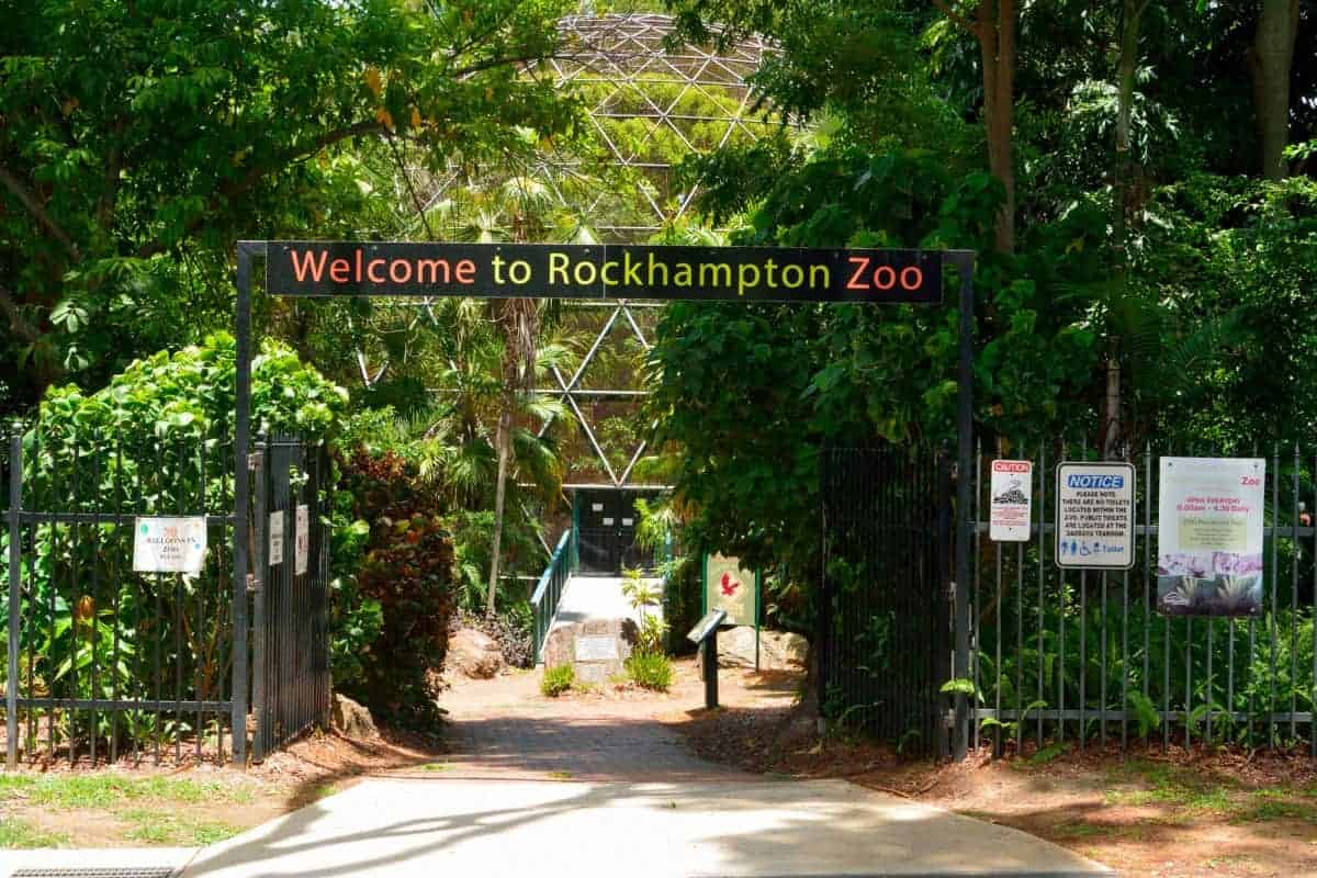 Entrance-to-Rockhampton-Zoo