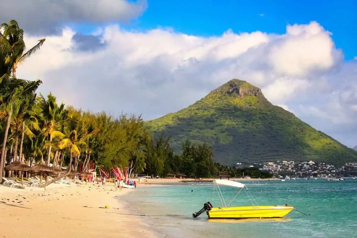 Flic-en-Flac-Beach-Mauritius
