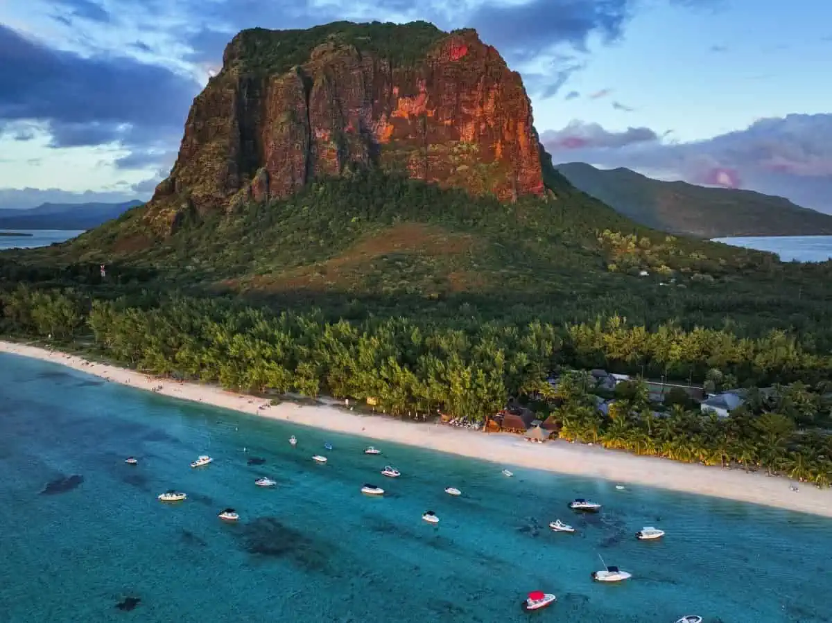 Le-Morne-Brabant-in-Mauritius