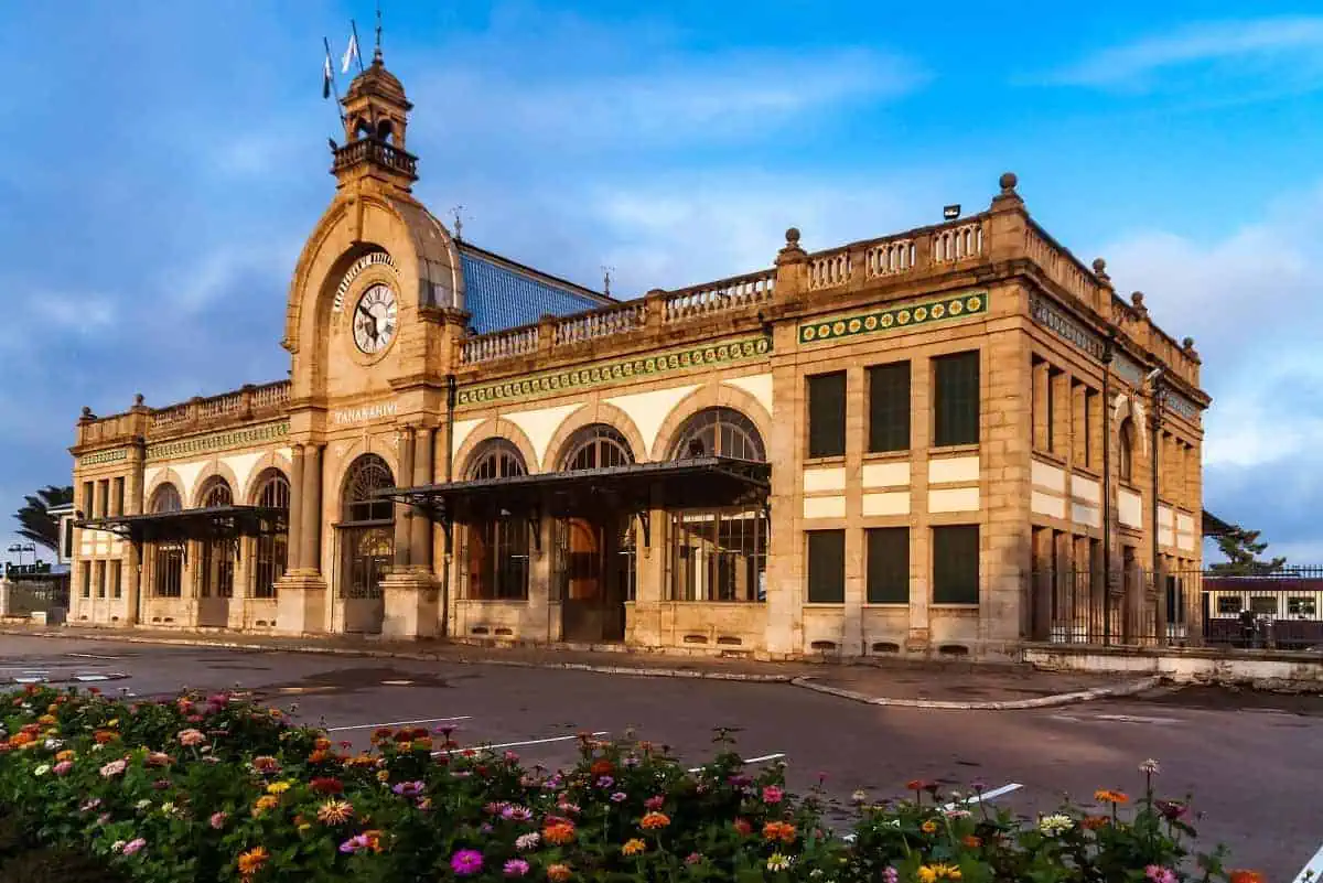 The-Soarano-Train-Station