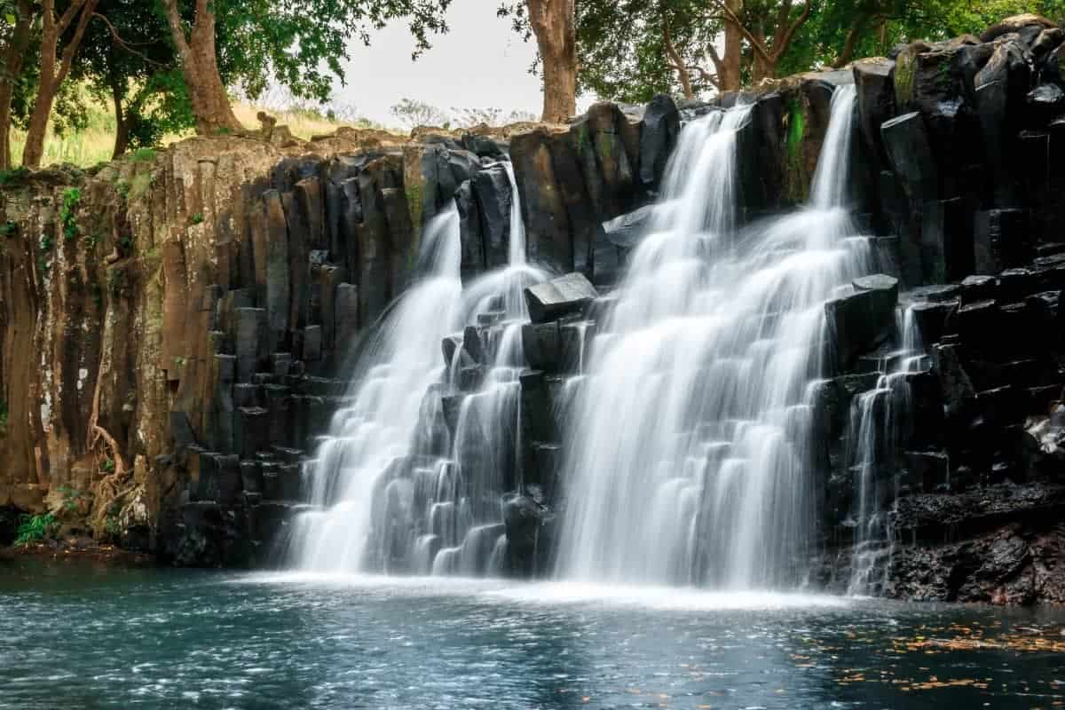 Waterfall-with-Amazing-Rocks-in-Mauritius