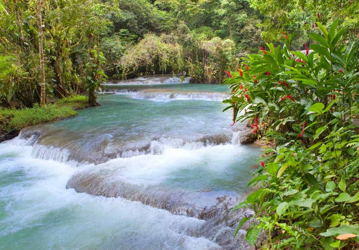 Jamaica-Dunn's-River-Waterfall