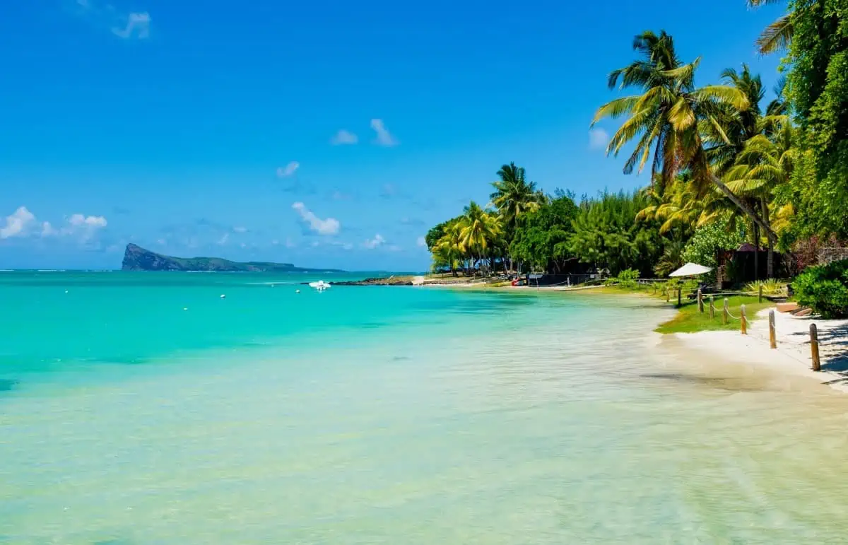 A-White-Beach-Mauritius