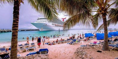 Grand Cayman vs Turks And Caicos – An Honest Comparison in 2025