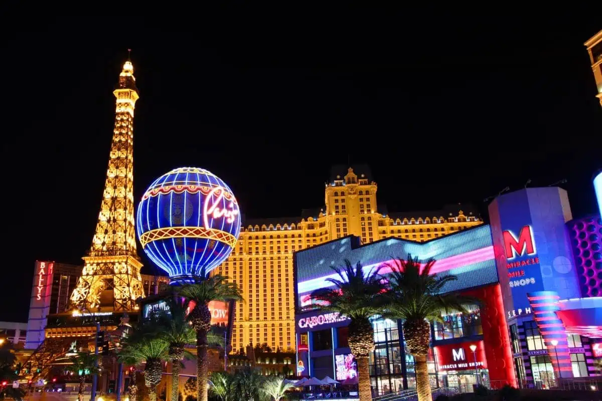 Paris-Las-Vegas-Casino