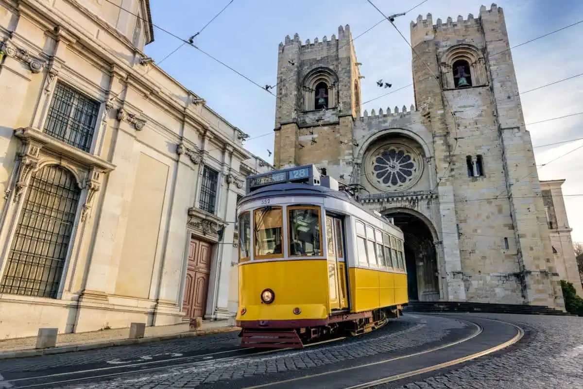 Yellow-Tram-at-Lisbon-Street
