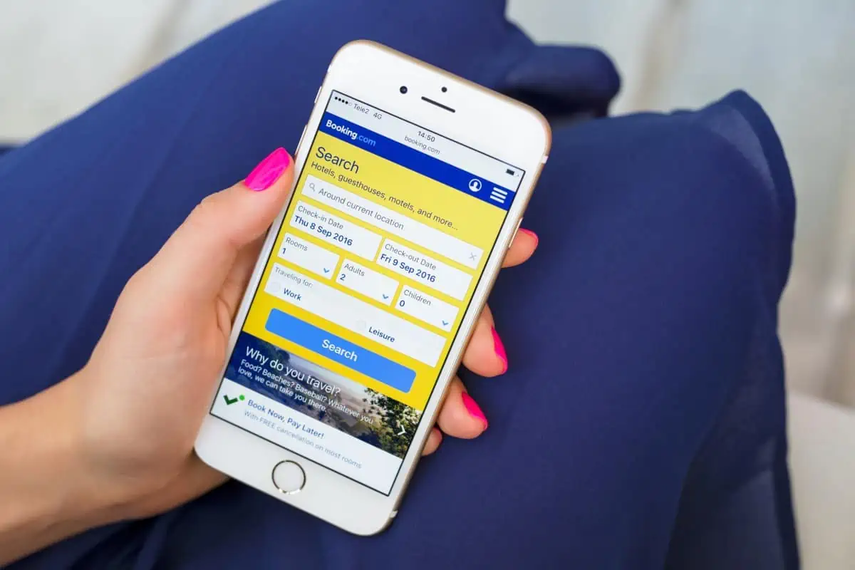 Booking-com-Mobile-View