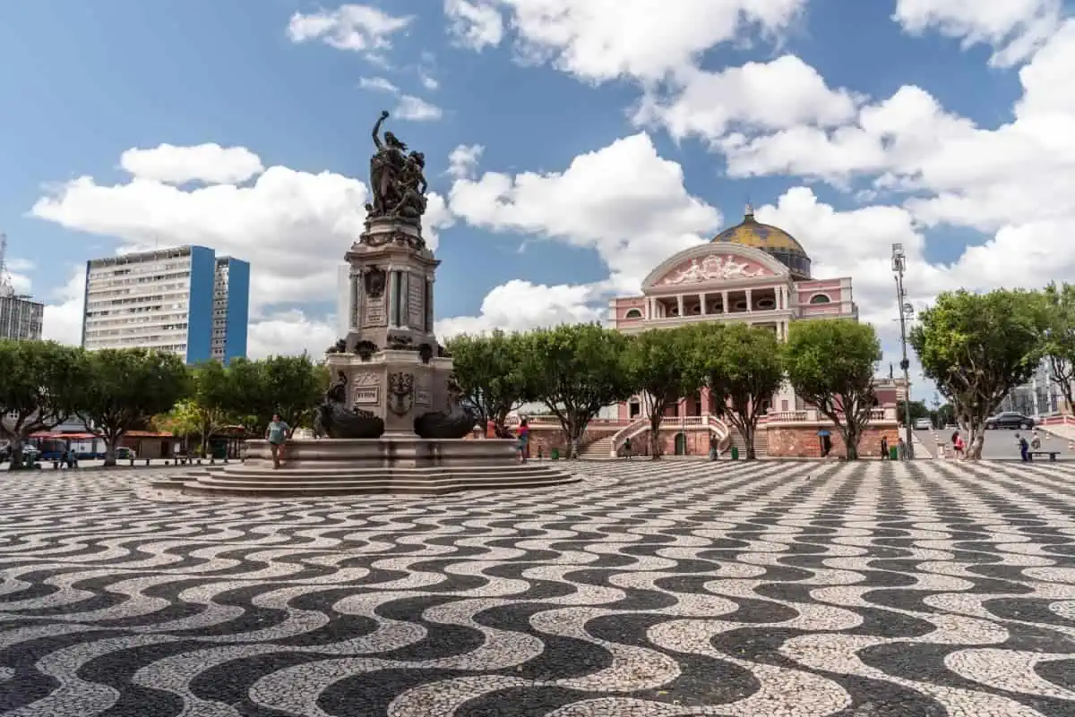 Historic-Monument-on-Public-Square-Manaus