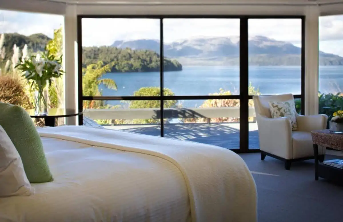 Solitaire-Lodge-Lake-Tarawera