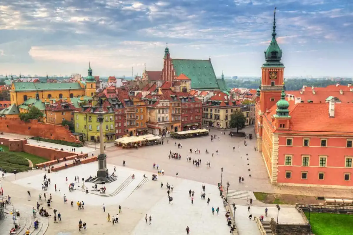 34 Cheap Places to Travel in 2025 | Best Budget Destinations 5 The-Royal-Castle-Square-in-Warsaw-City