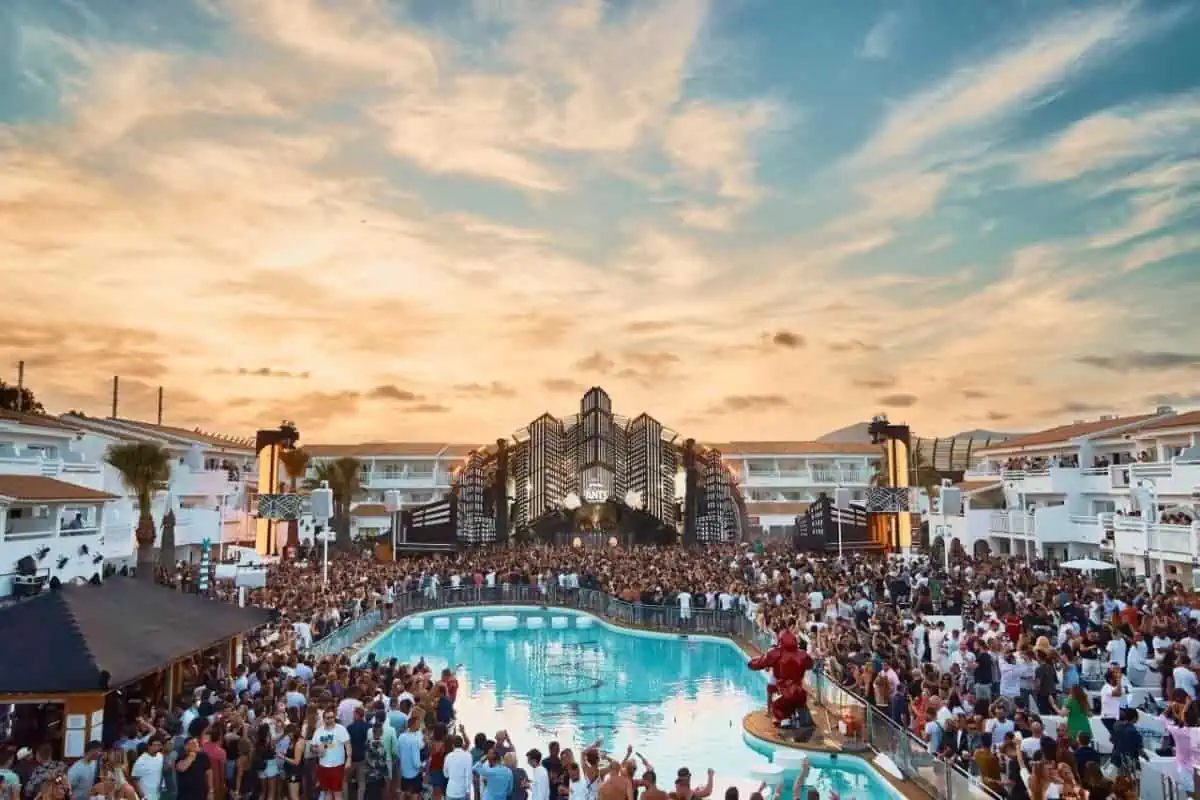 Ushuaia-Ibiza-Beach-Hotel