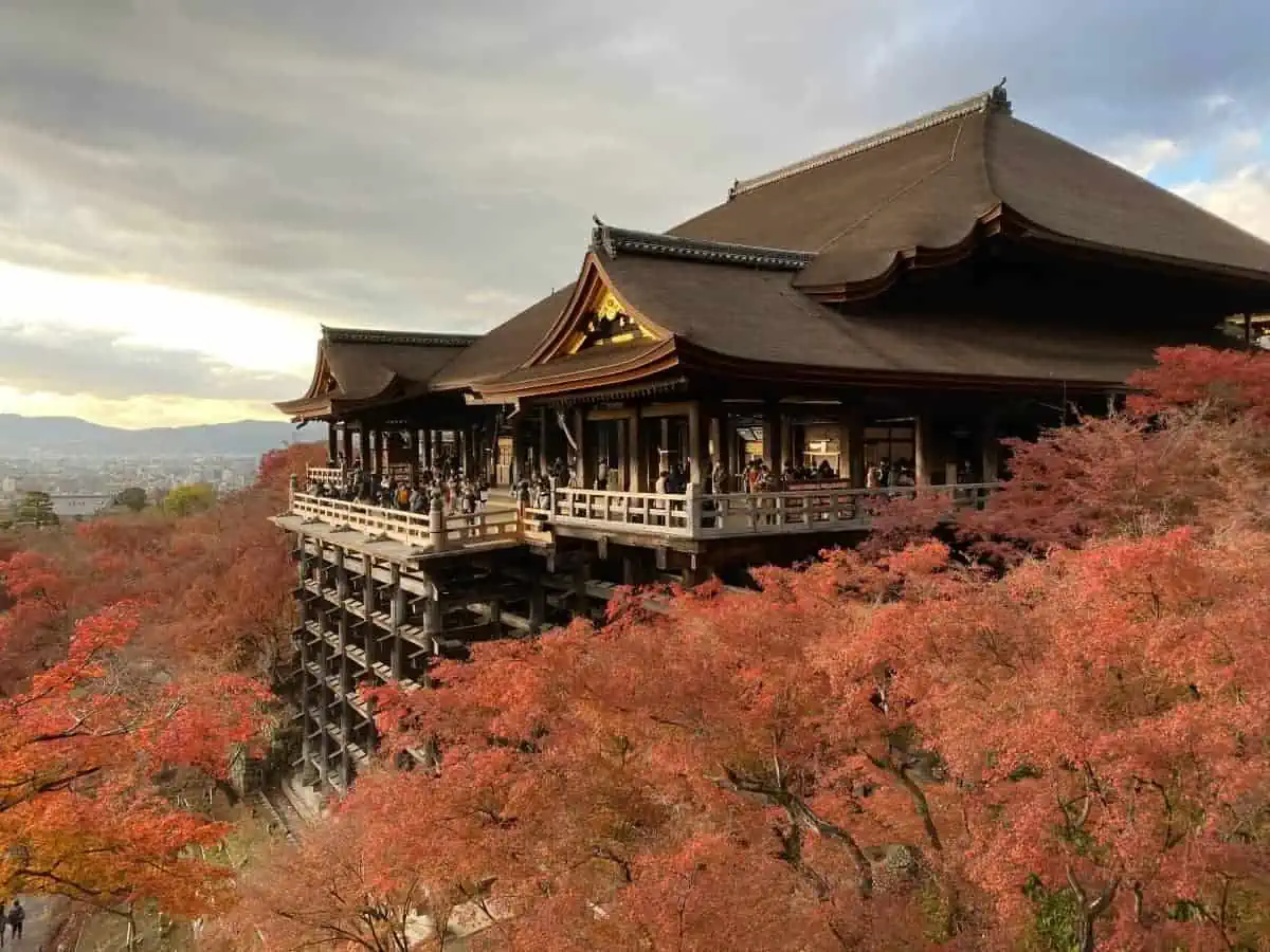 The-Kiyomizu-Temple-at-Kyoto
